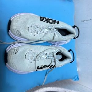 Women’s Hoka BONDI X shoes. Great condition! Color is blue glass